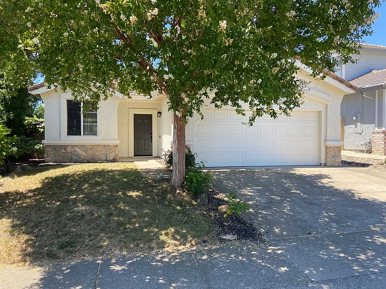 3203 Europa St — Photo 2