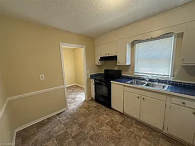309 Ray St — Photo 5