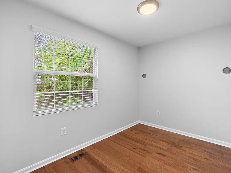 1750 Galen St SE — Photo 24