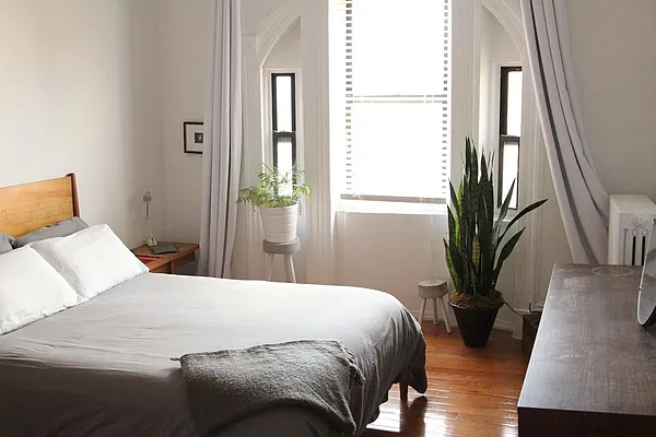 Rented by Evergreen Realty & Investments | media 1