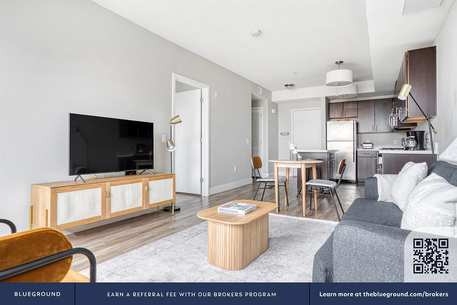 1 bed, 1.0 bath, 693 sqft, $4,410 — Photo 3