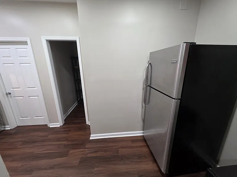 736 Prince Pl NW #4 — Photo 3