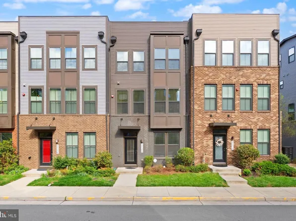 22308 Seabring Ter, Ashburn, VA 20148