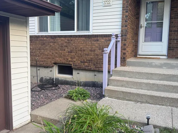 3722 Renee Dr, Bismarck, ND 58503
