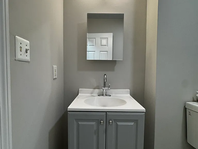 45-51 Cowles St #45 — Photo 15