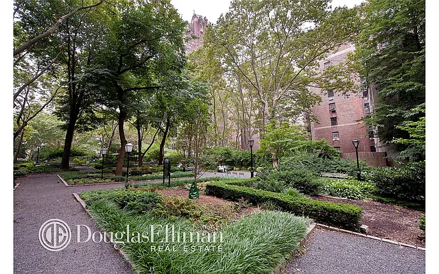 Rented by Douglas Elliman | media 32