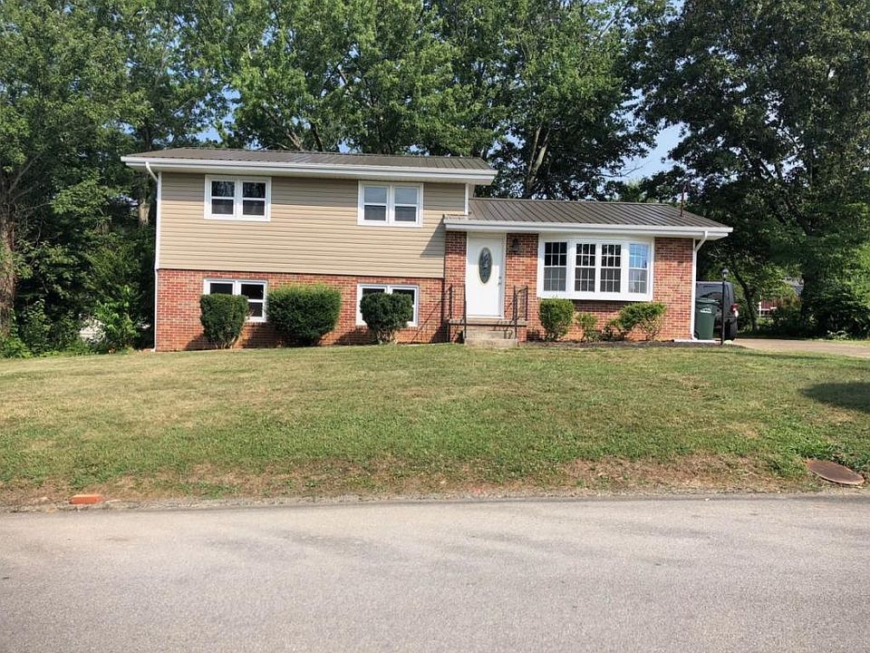 2nd image of 310 Hermitage Dr
