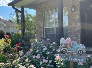 1623 Mignonette Ln, Lake Charles, LA 70605