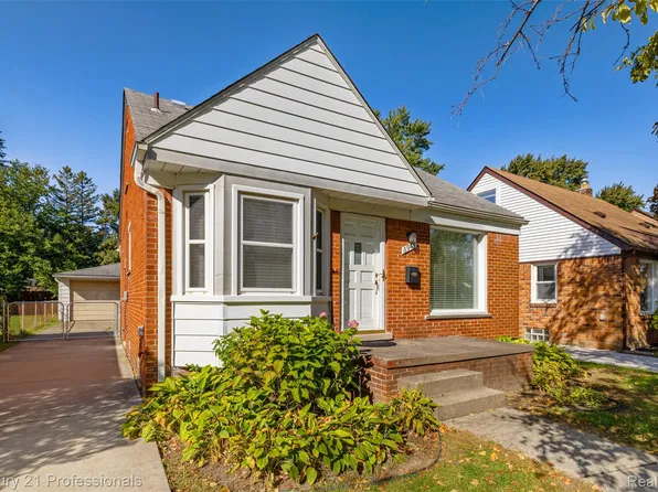 6945 N Vernon St, Dearborn Heights, MI 48127