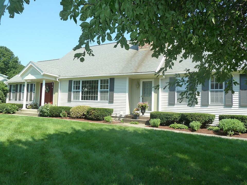 1st image of 111 Meadow Ln