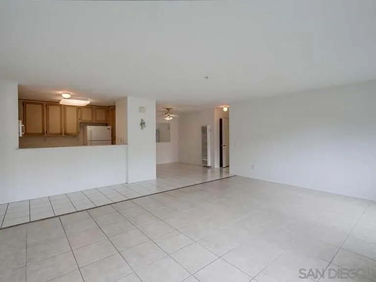 2045 Burton St #51 — Photo 7
