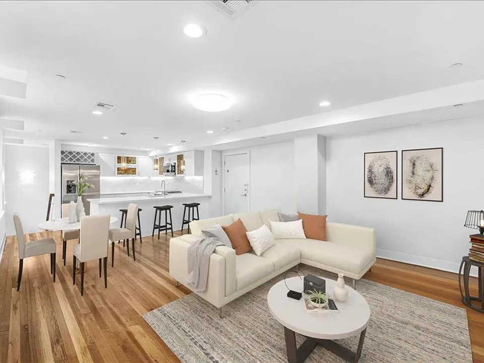 126 Delaware Ave #3