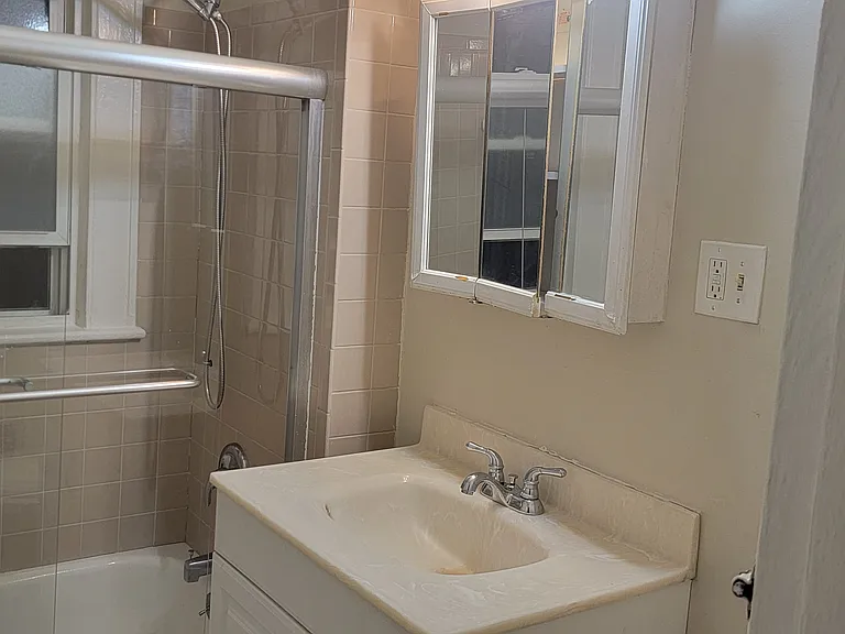 136-138 Ocean Ave #2 — Photo 8