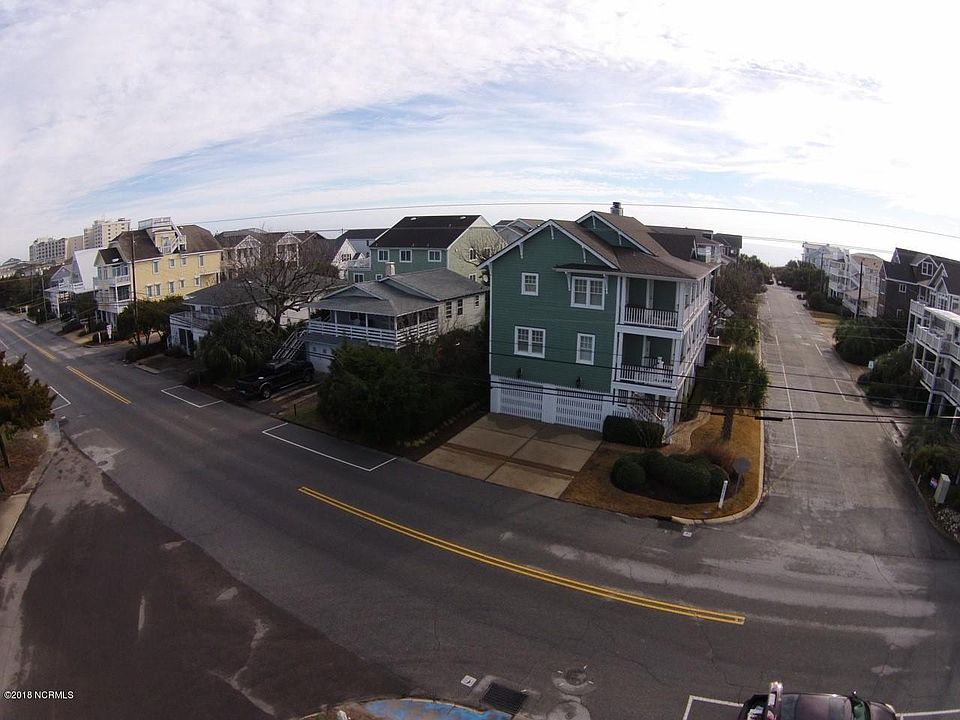 2nd image of 1405 N Lumina Avenue