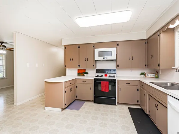 12463 Faucheux Rd, Gonzales, LA 70737