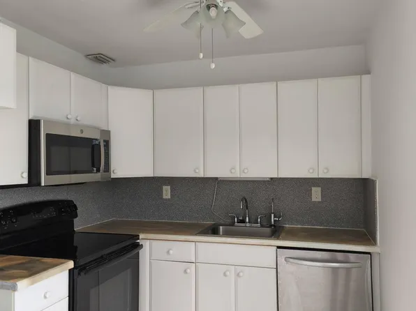 122 Normandy Ln #C, Delray Beach, FL 33484