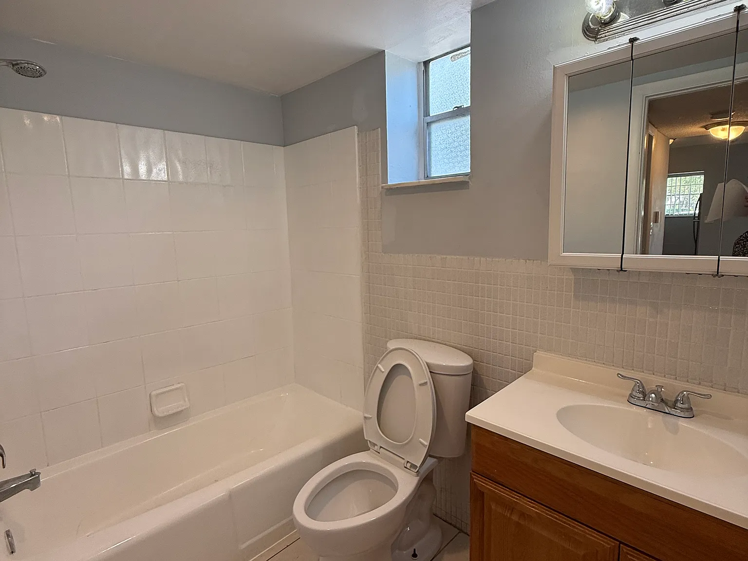 1 bed, 750 sqft, $1,600 — Photo 4
