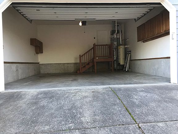 3rd image of 15250 SE View Meadows Ln