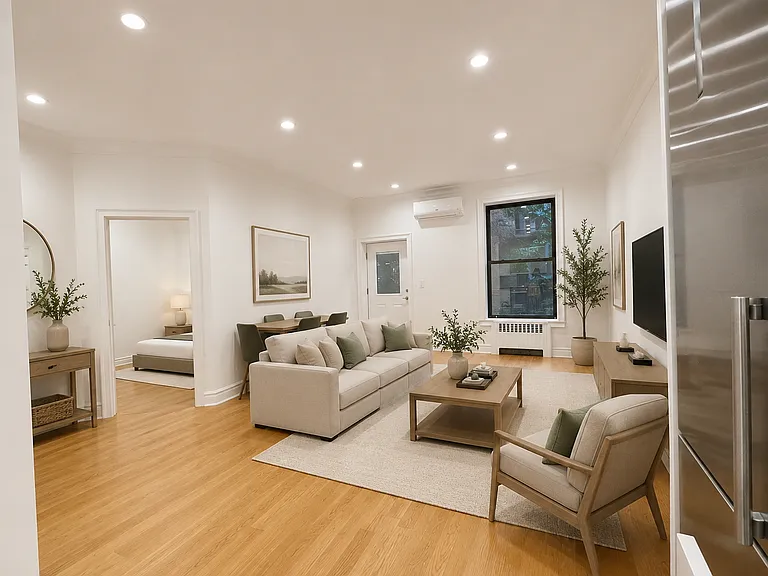45 8th Ave #4R — Photo 1