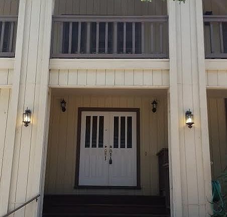 2nd image of 10115AA Scenic Blvd