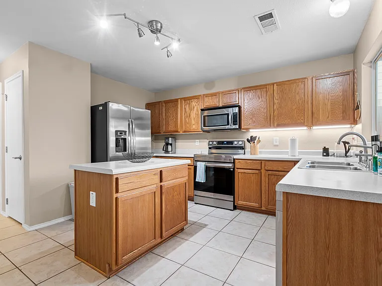 3600 Diamond Ranch Rd — Photo 9
