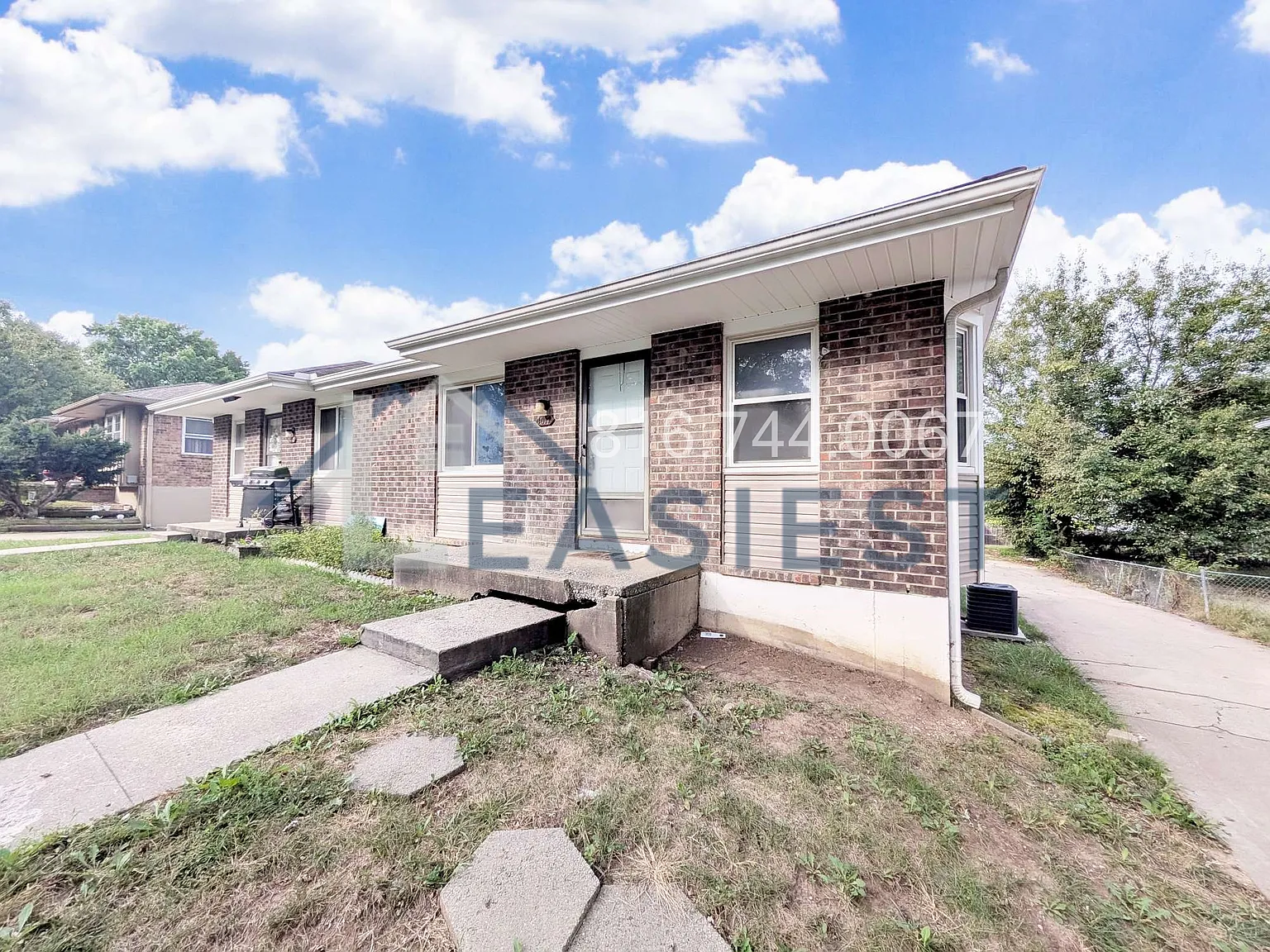 3 bed, 1000 sqft, $1,345 — Photo 1