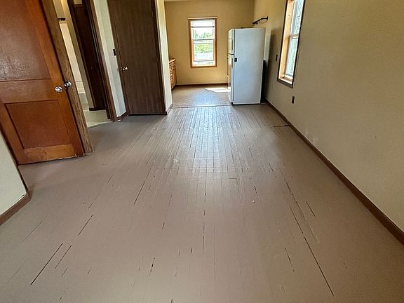 2nd image of 1115 Hollister Ave #B