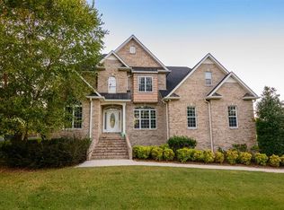 105 Setters Point Dr, Tullahoma, TN 37388