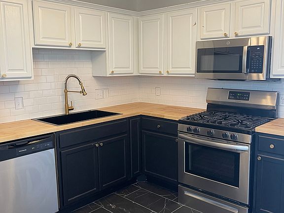 2nd image of 4773 SE 24th St