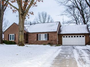 1220 Spruce Brook Rd, Kalamazoo, MI 49048