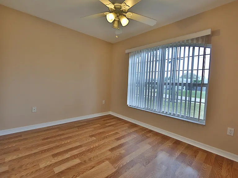 4465 Longford Dr — Photo 5