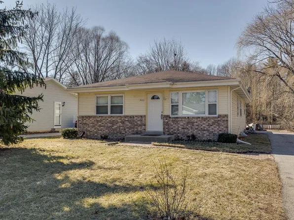 9312 11th Ave, Pleasant Prairie, WI 53158