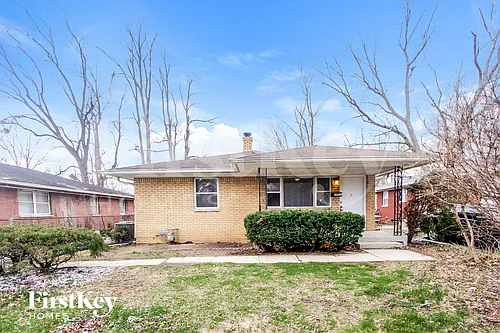 3940 N Graham Ave Photo 1