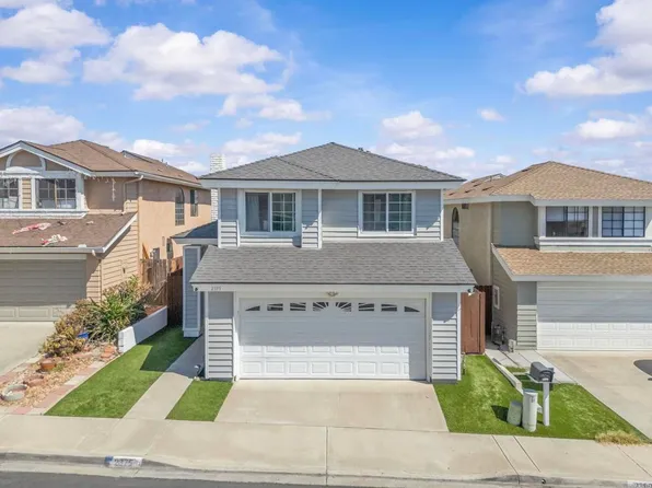 2375 Ravenwood Dr, Lemon Grove, CA 91945