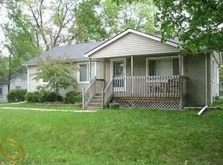 21650 Waldron St, Farmington Hills, MI 48336