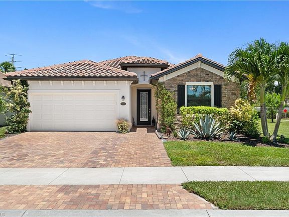 3rd image of 9449 Glenforest DR