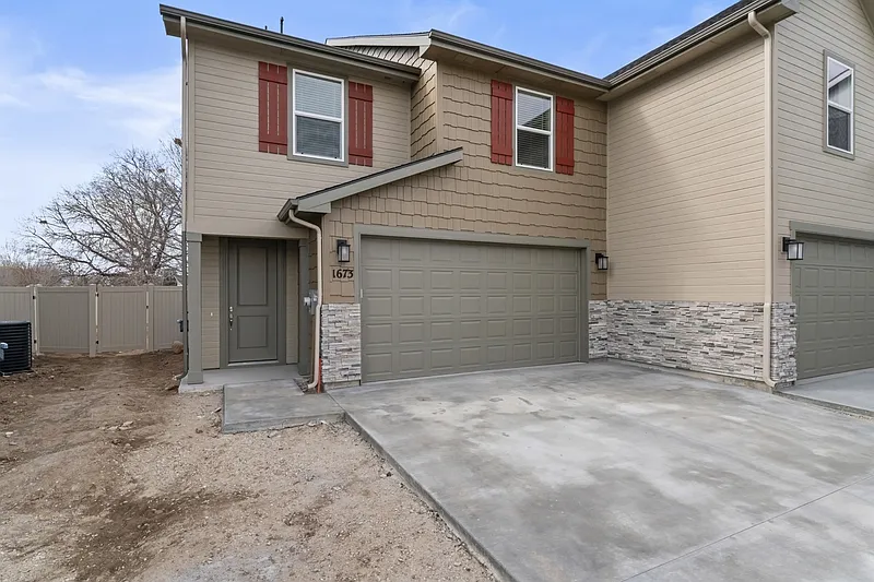 3 bed, 3.0 bath, 1774 sqft, $2,395 — Photo 4