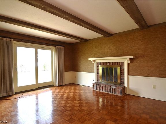 5th image of 5183 Meadow Wood Blvd