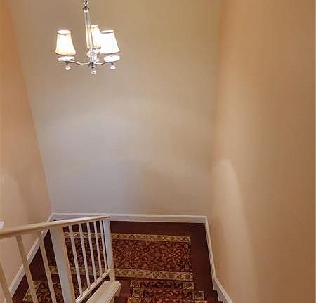 3rd image of 505 NE 20th Ave APT 213