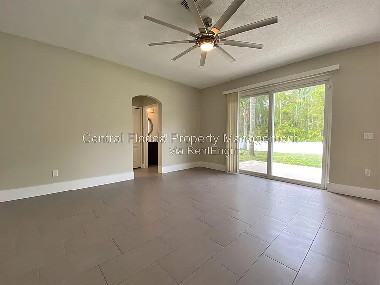 4115 Andover Cay Blvd — Photo 9