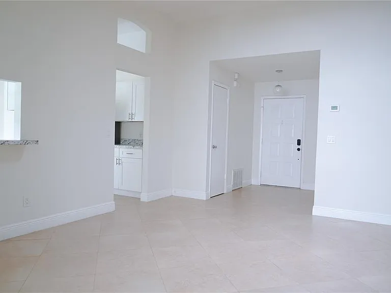 970 Amy Ridge Ct — Photo 6