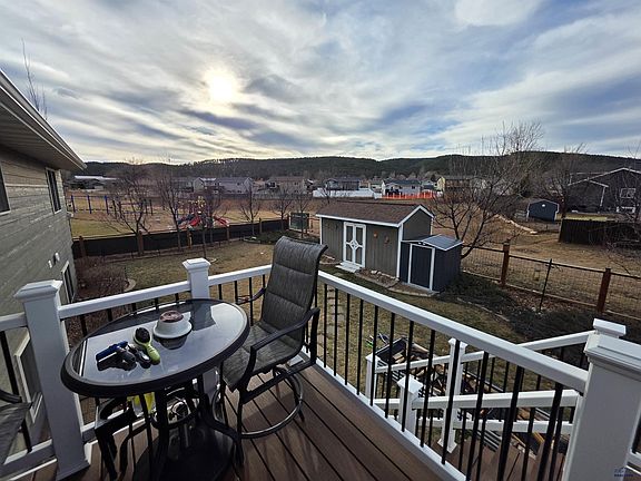 3rd image of 7983 Steamboat Rd