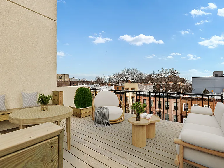 332 Quincy St #2 — Photo 8