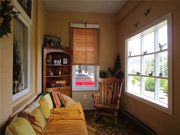2nd image of 636 McKee Ave