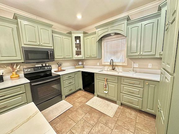4th image of 1253 Clement Rd