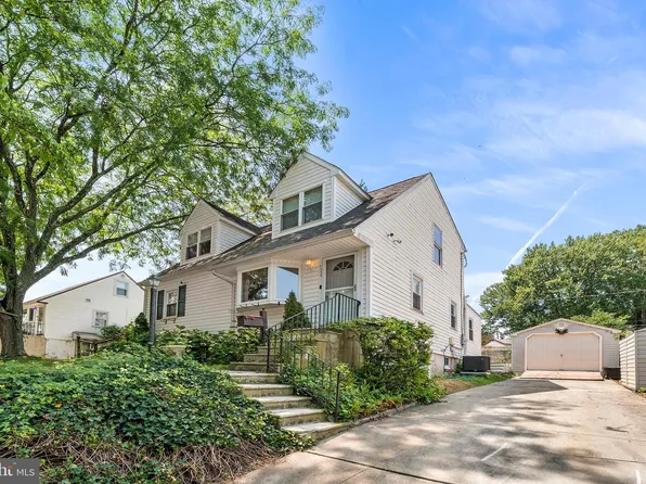 124 N Line Rd, Newtown Square, PA 19073
