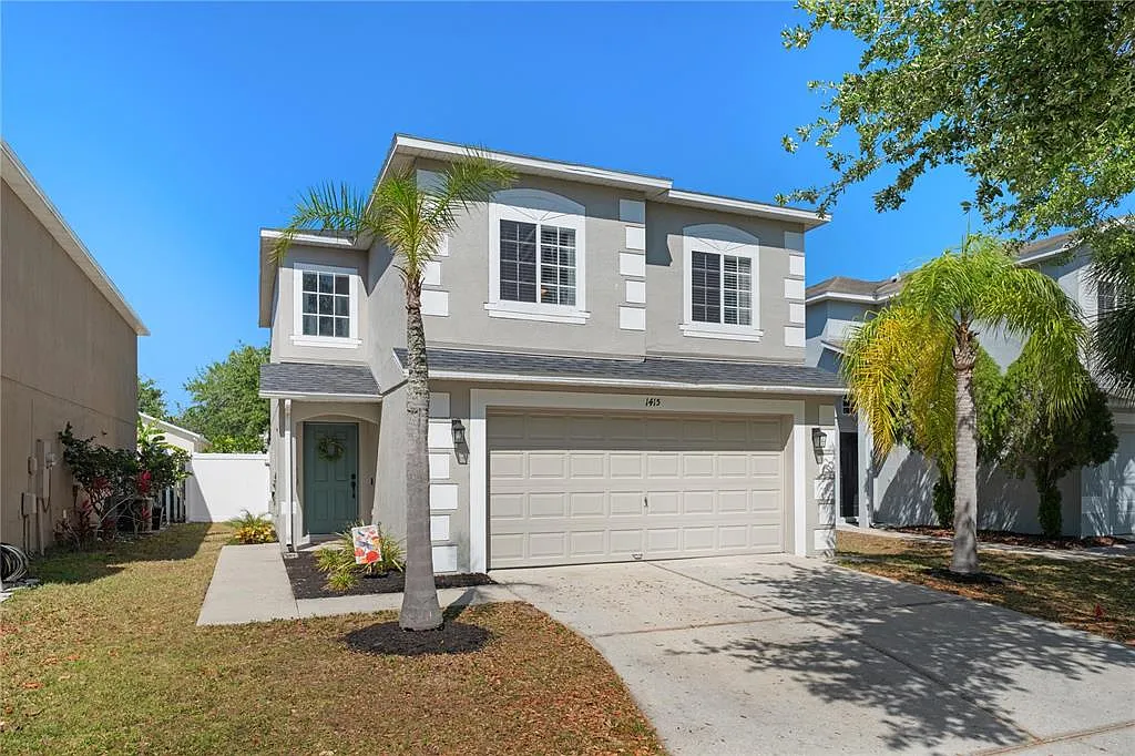 3 bed, 2.5 bath, 1369 sqft, $2,650 — Photo 1