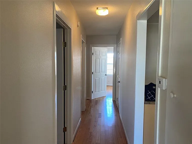 121 Tuna St — Photo 18