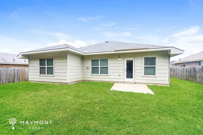 932 Haley Dr — Photo 12