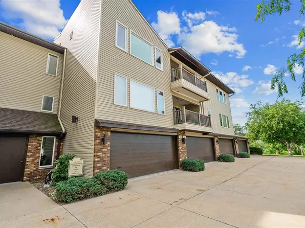 1580 Matterhorn Dr NE, Cedar Rapids, IA 52402